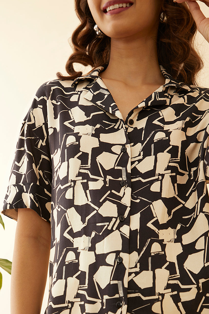 Abstract Printed Casual Crop Top
